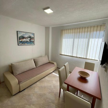 Ivan I Matej Apartments Blace Exterior photo
