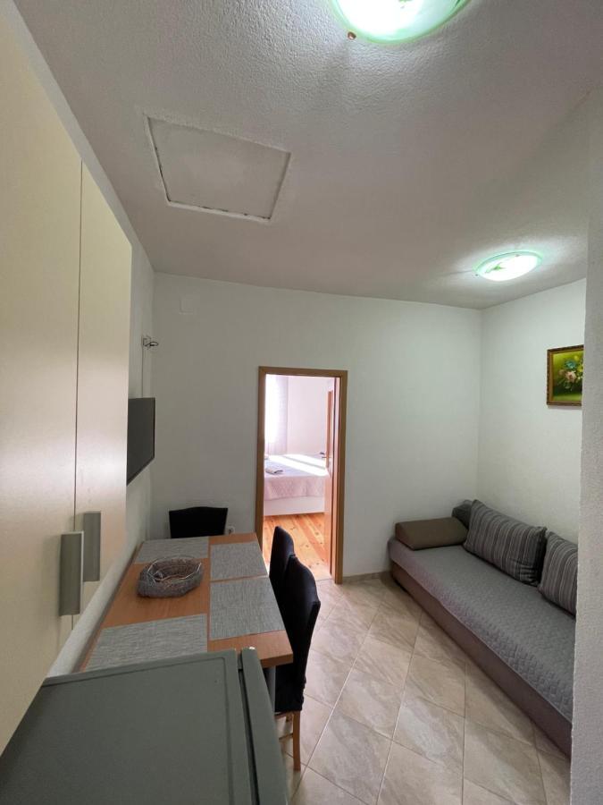 Ivan I Matej Apartments Blace Exterior photo